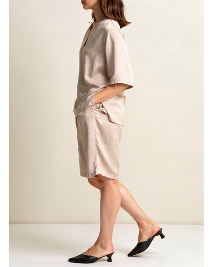 mist shorts / beige