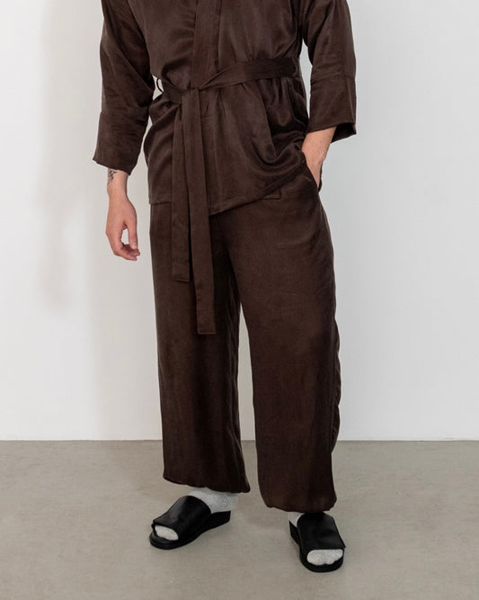 still pants / brown